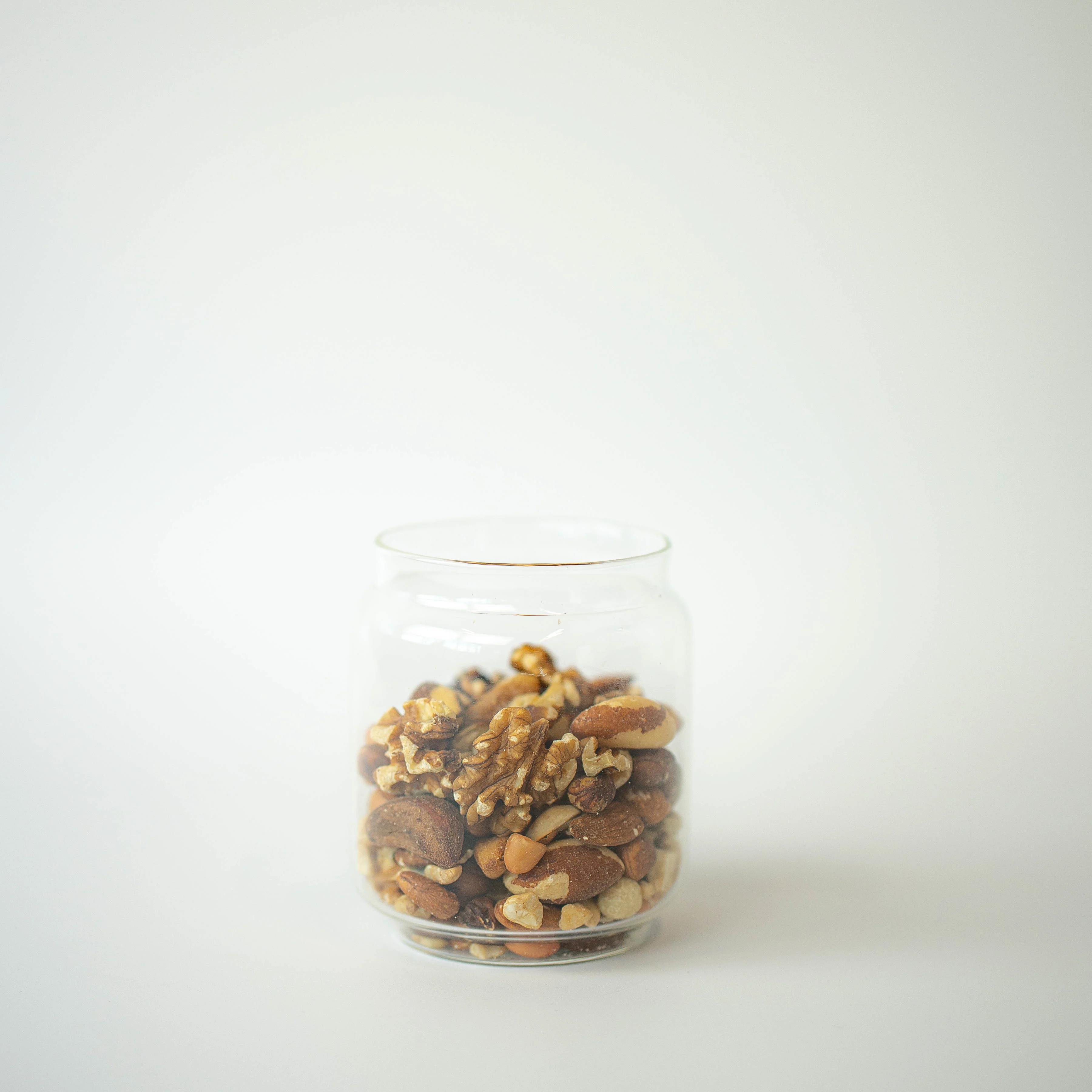 Deluxe Mixed Nuts (250g) - Image 3